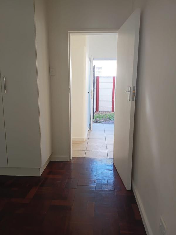 To Let 1 Bedroom Property for Rent in Plumstead Western Cape